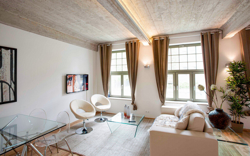 Wohnzimmer Altbau